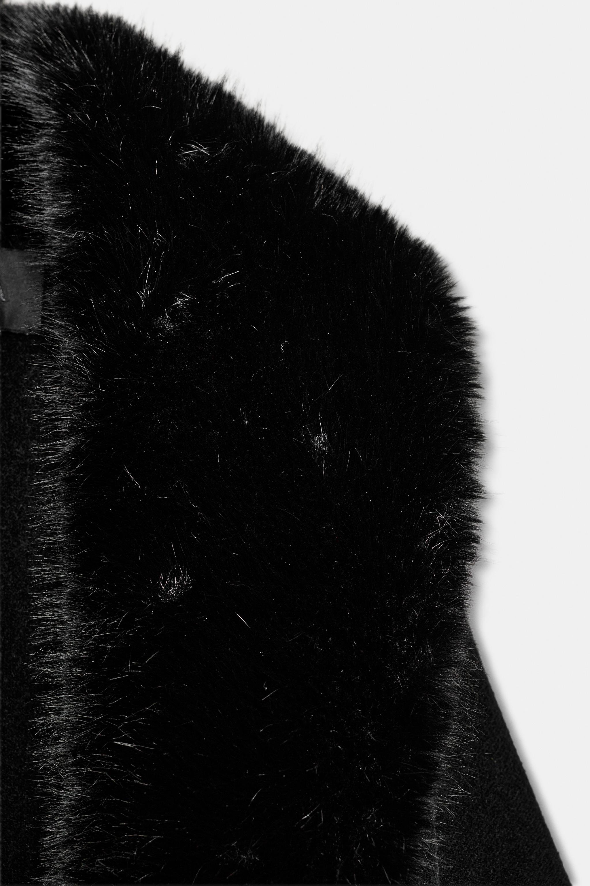 CAPE EN MAILLE EFFET FOURRURE